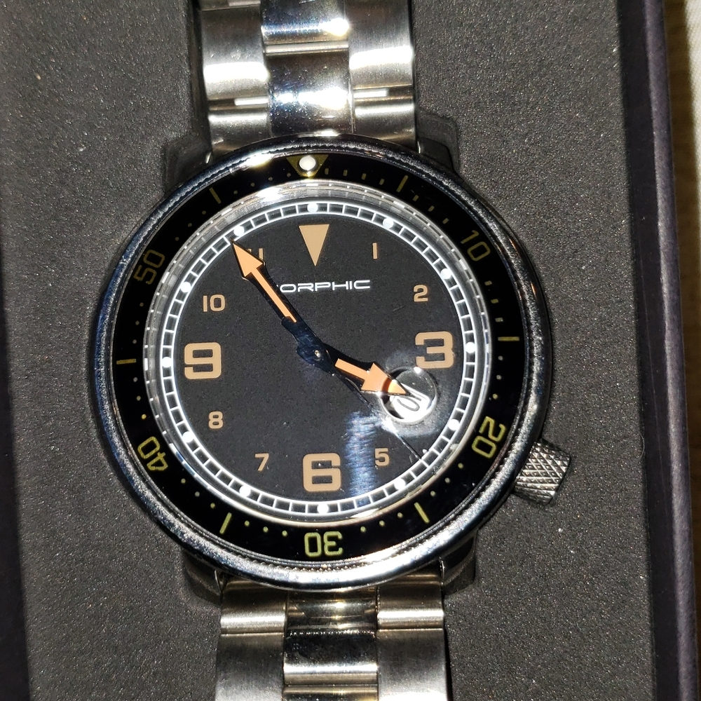 Watch - Picture 2 of 3
